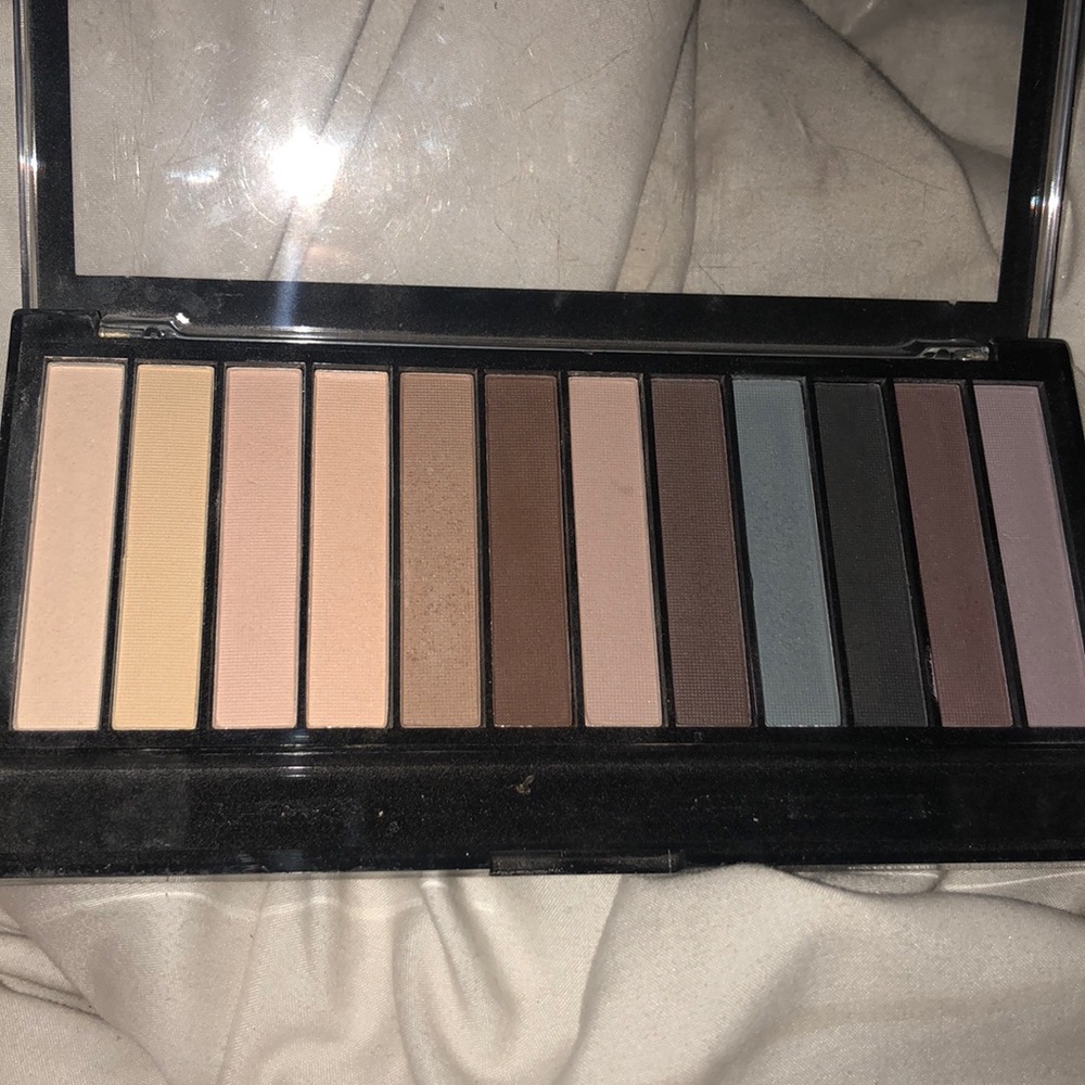 Makeup Revolution eyeshadow